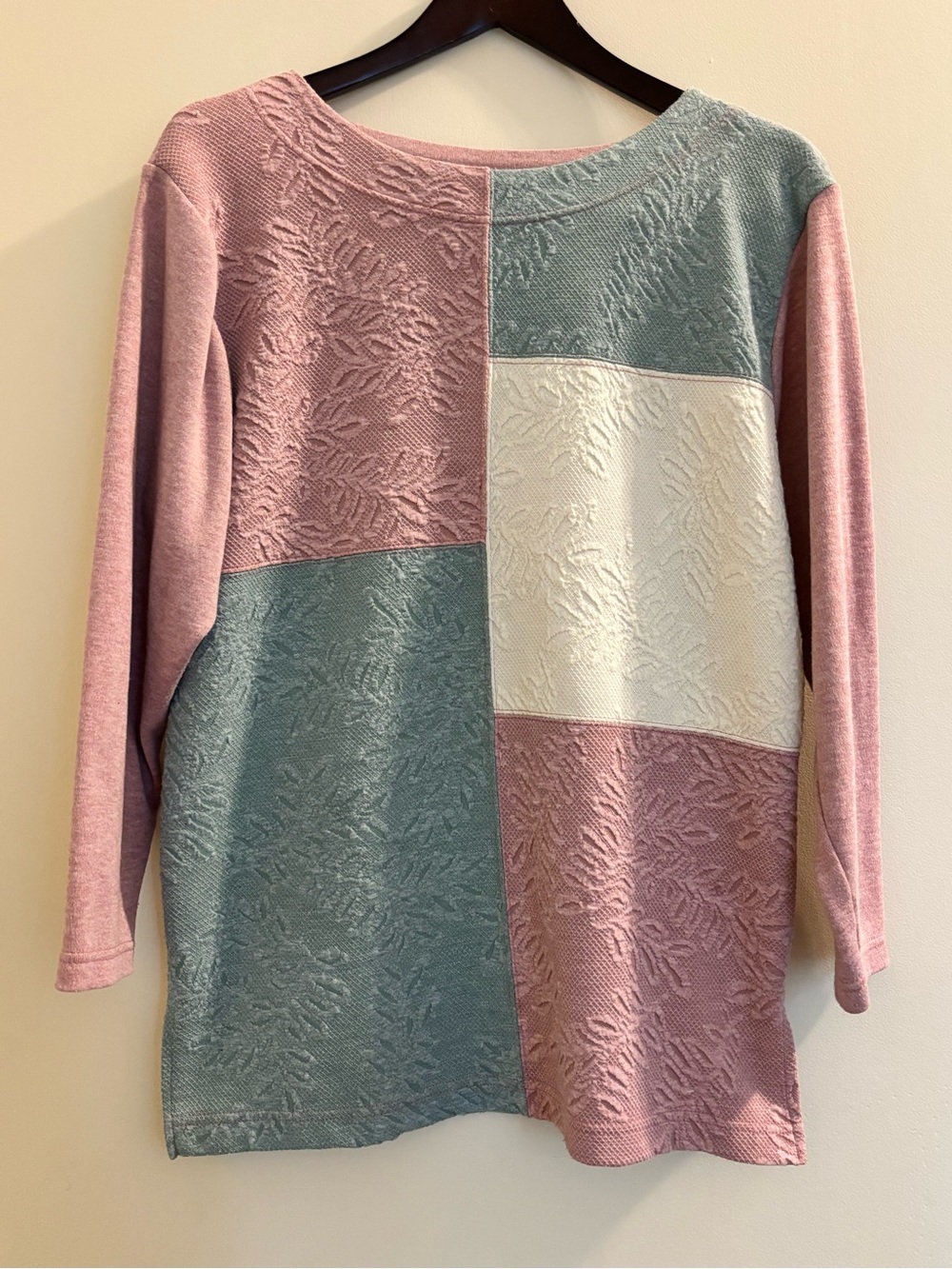Vintage 90s Colorblock Textured 3/4 Sleeve Top in Pink, Sage & Cream